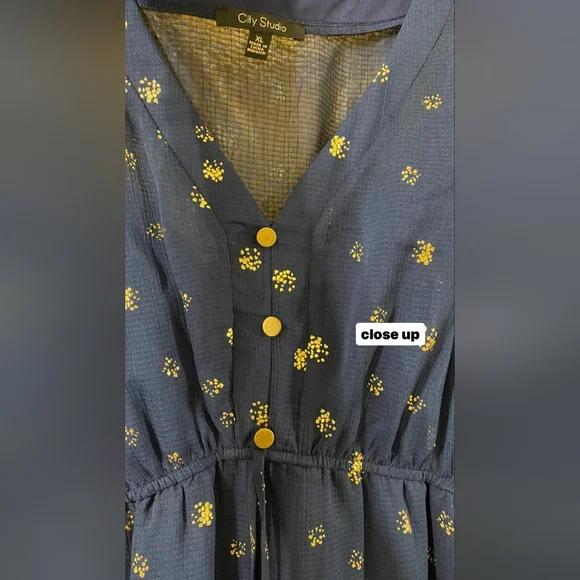 City Studio dress - Picture 3 of 3